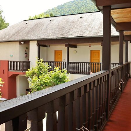 Auberge De La Vallee D'Ossau Izest 外观 照片