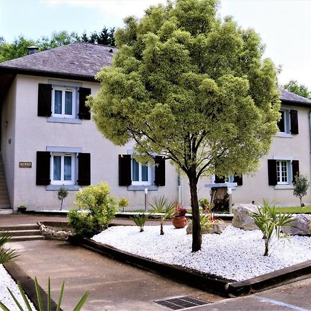 Auberge De La Vallee D'Ossau Izest 外观 照片