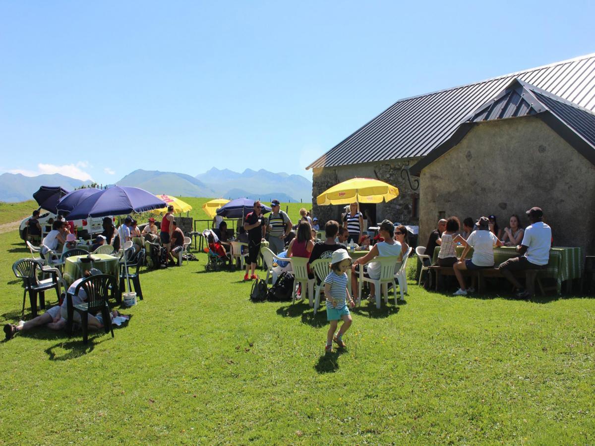Auberge De La Vallee D'Ossau Izest 外观 照片