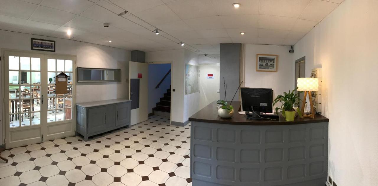 Auberge De La Vallee D'Ossau Izest 外观 照片