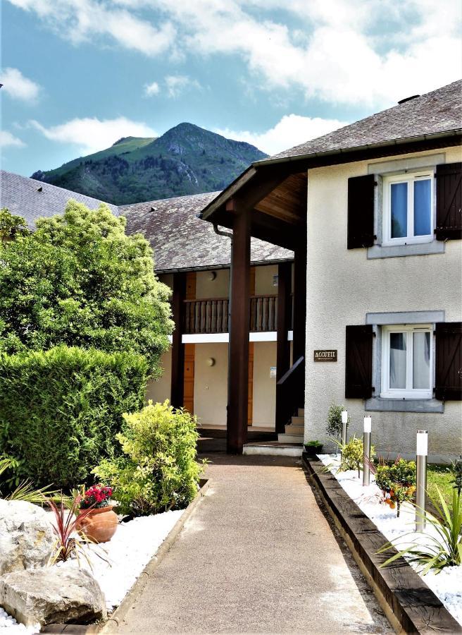 Auberge De La Vallee D'Ossau Izest 外观 照片