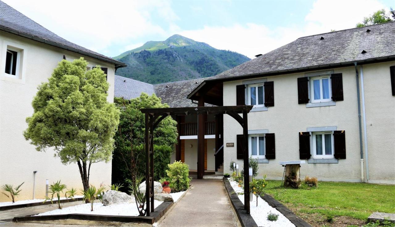 Auberge De La Vallee D'Ossau Izest 外观 照片