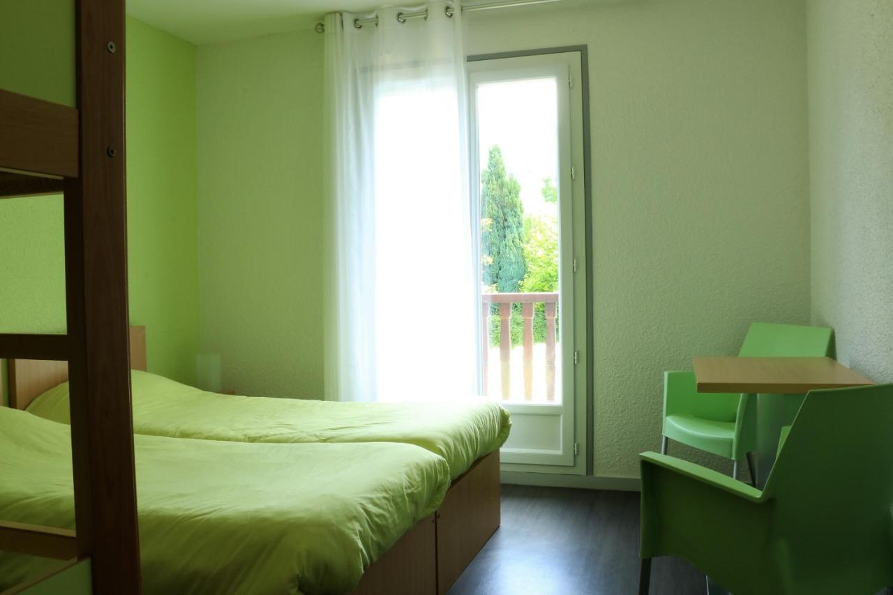 Auberge De La Vallee D'Ossau Izest 外观 照片