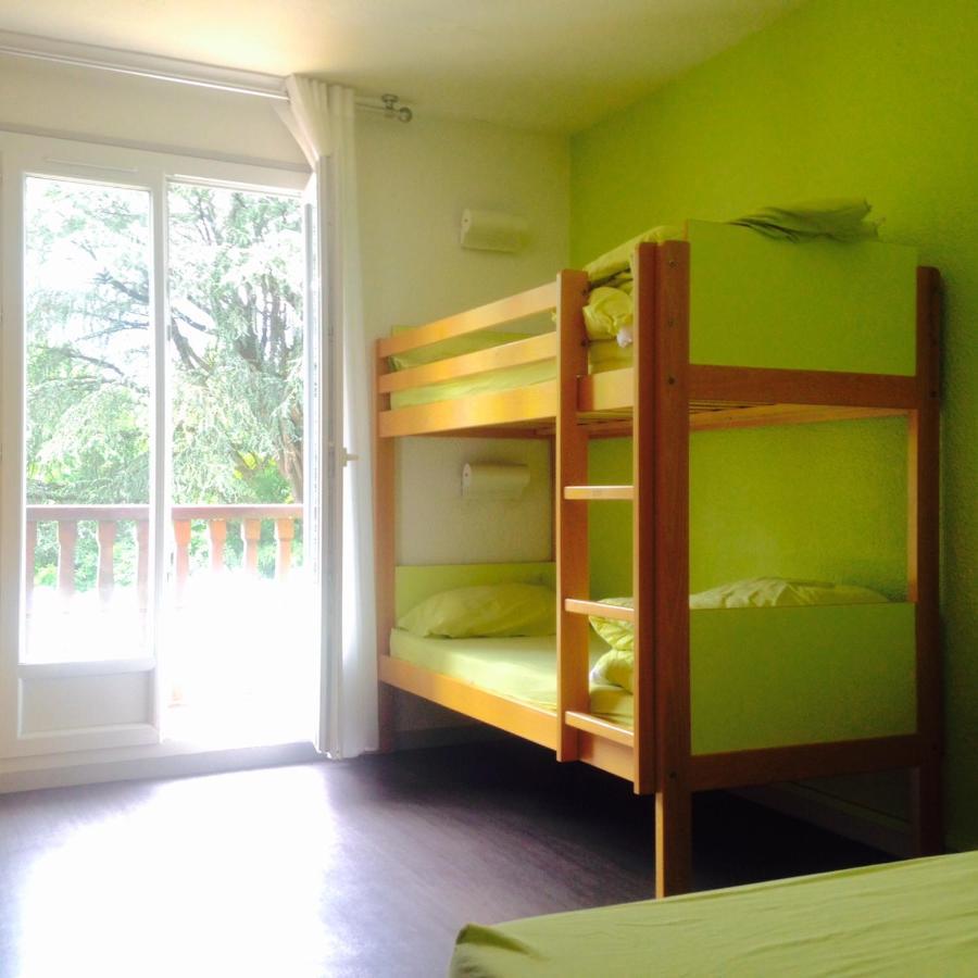 Auberge De La Vallee D'Ossau Izest 外观 照片
