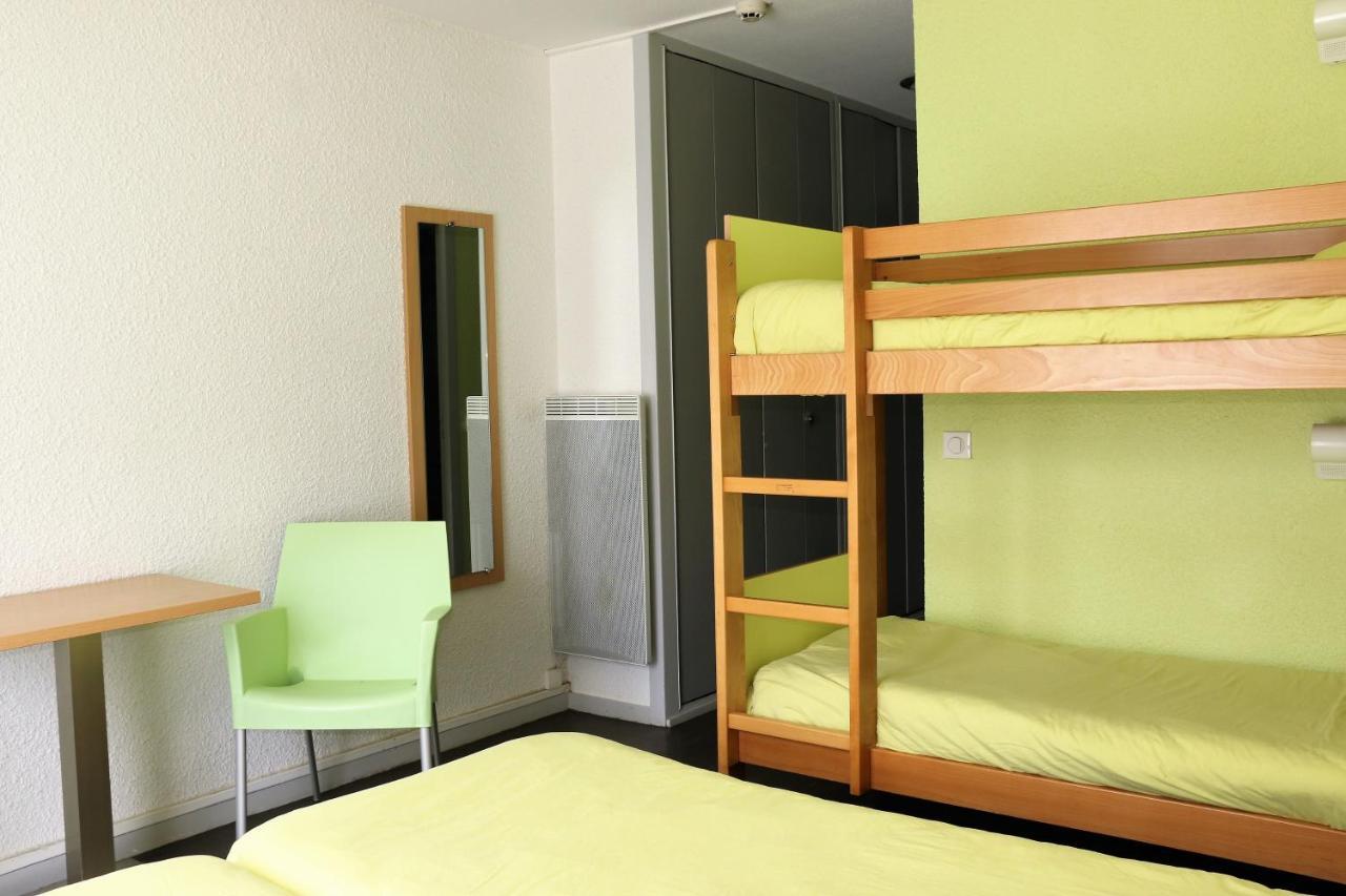 Auberge De La Vallee D'Ossau Izest 外观 照片
